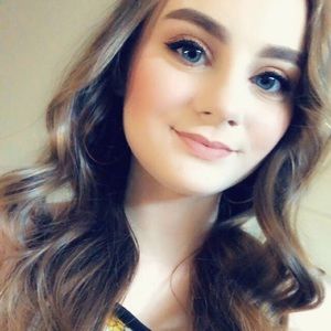 Meet your Posher, Amy-jayne